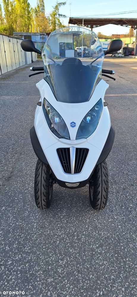 Piaggio MP-3 - 20