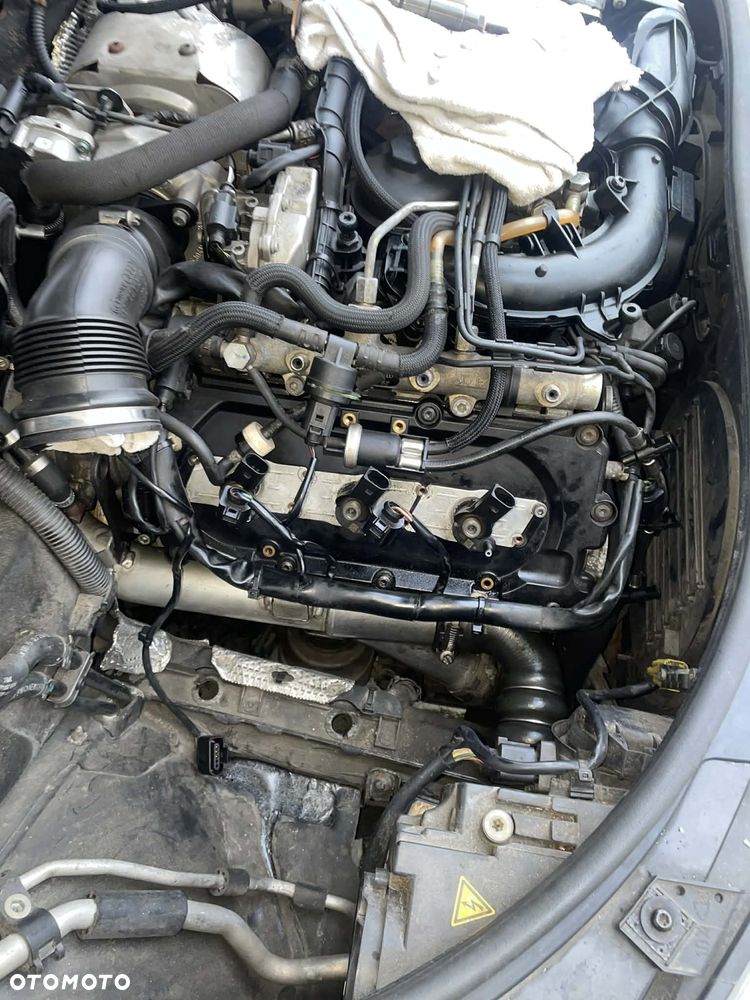 Audi A4 Avant 3.0 TDI Quattro - 36