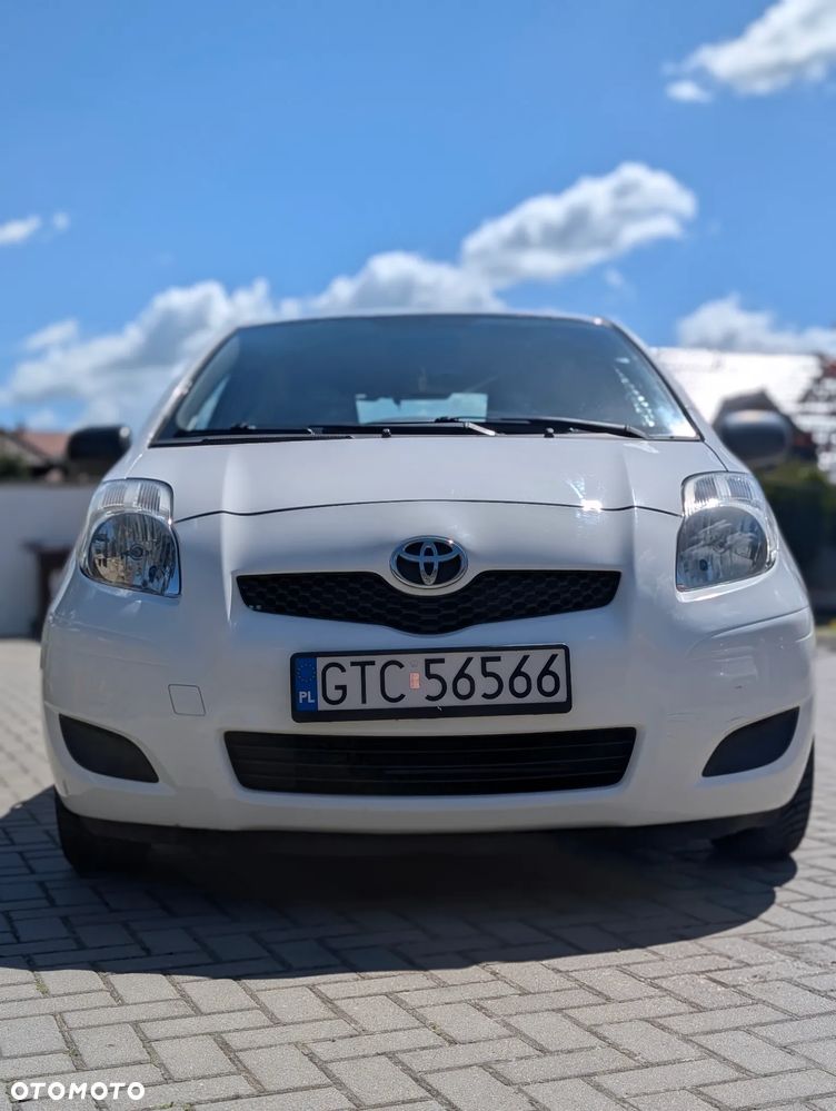 Toyota Yaris - 7