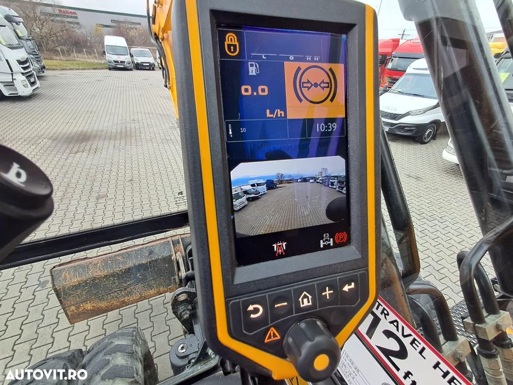 JCB js160w excavator pe roti - 27