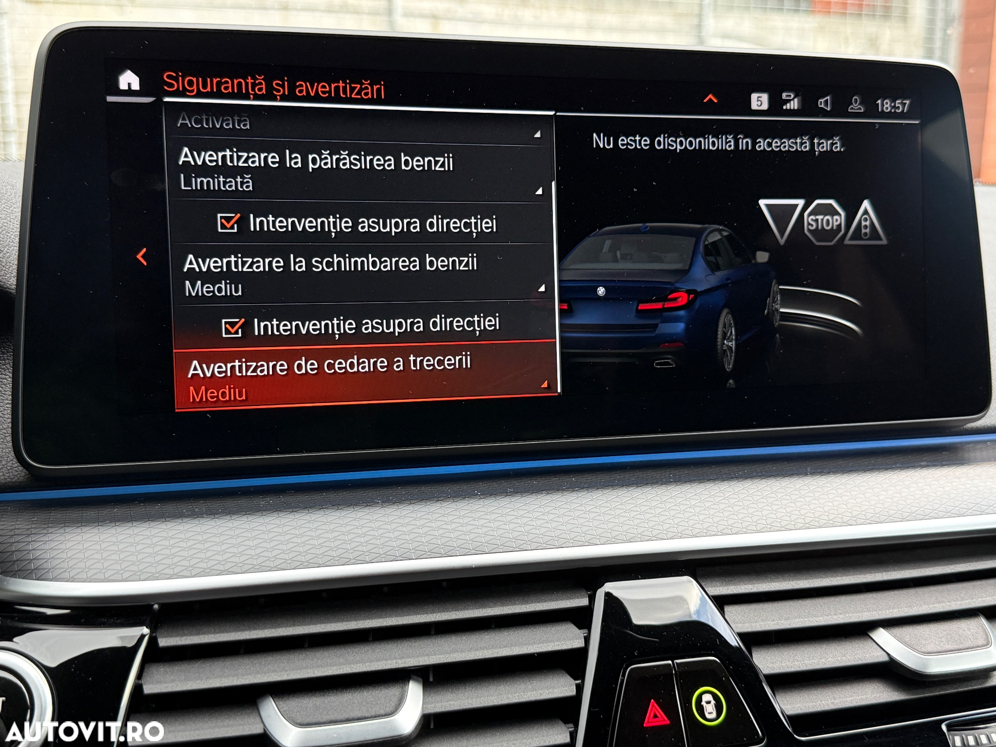 BMW Seria 5 530e AT PHEV - 36