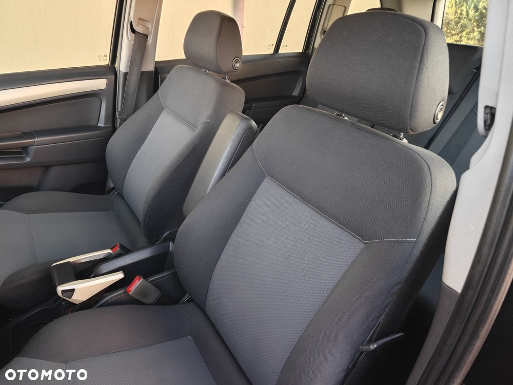 Opel Zafira 1.6 Edition - 10