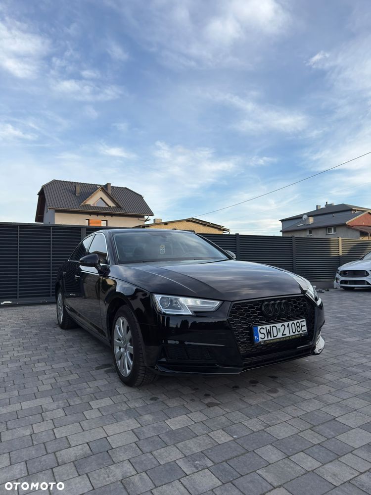 Audi A4 Avant - 4