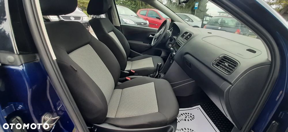 Volkswagen Polo - 32