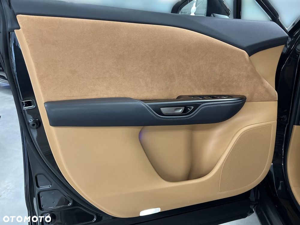 Lexus RZ 450e Omotenashi DIRECT4 - 21