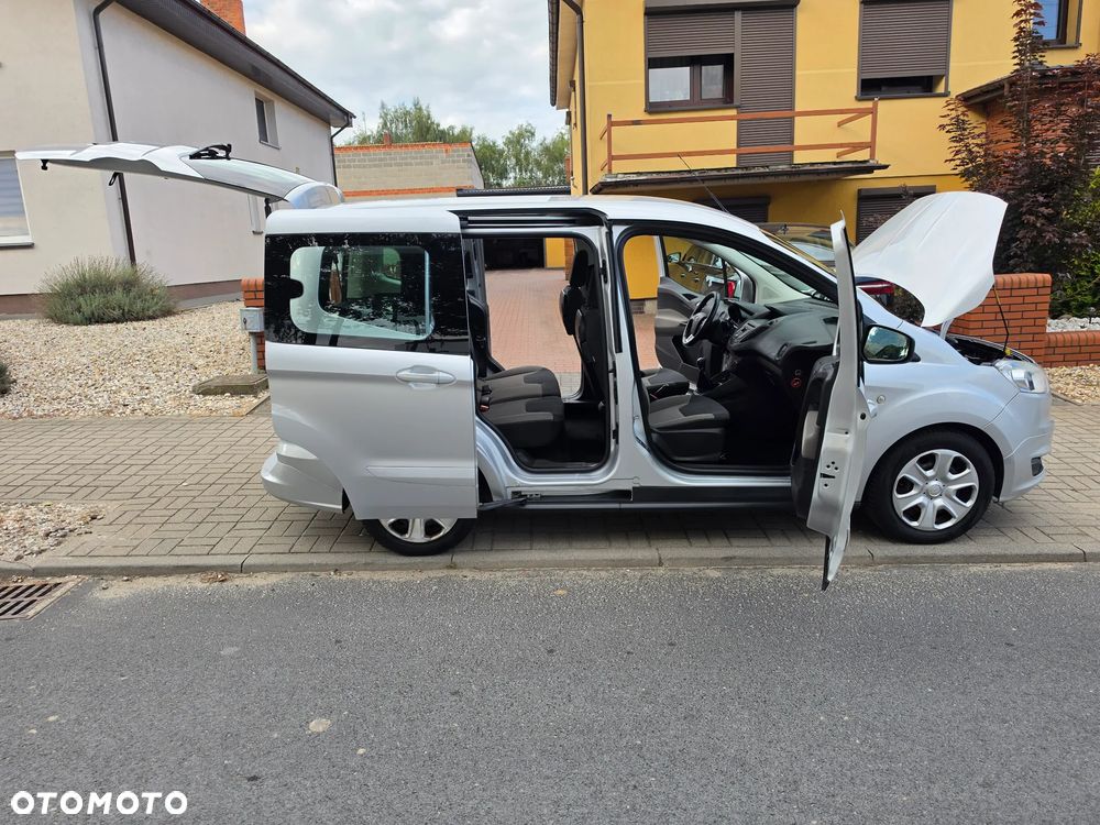 Ford Tourneo Courier 1.5 TDCi Trend - 18