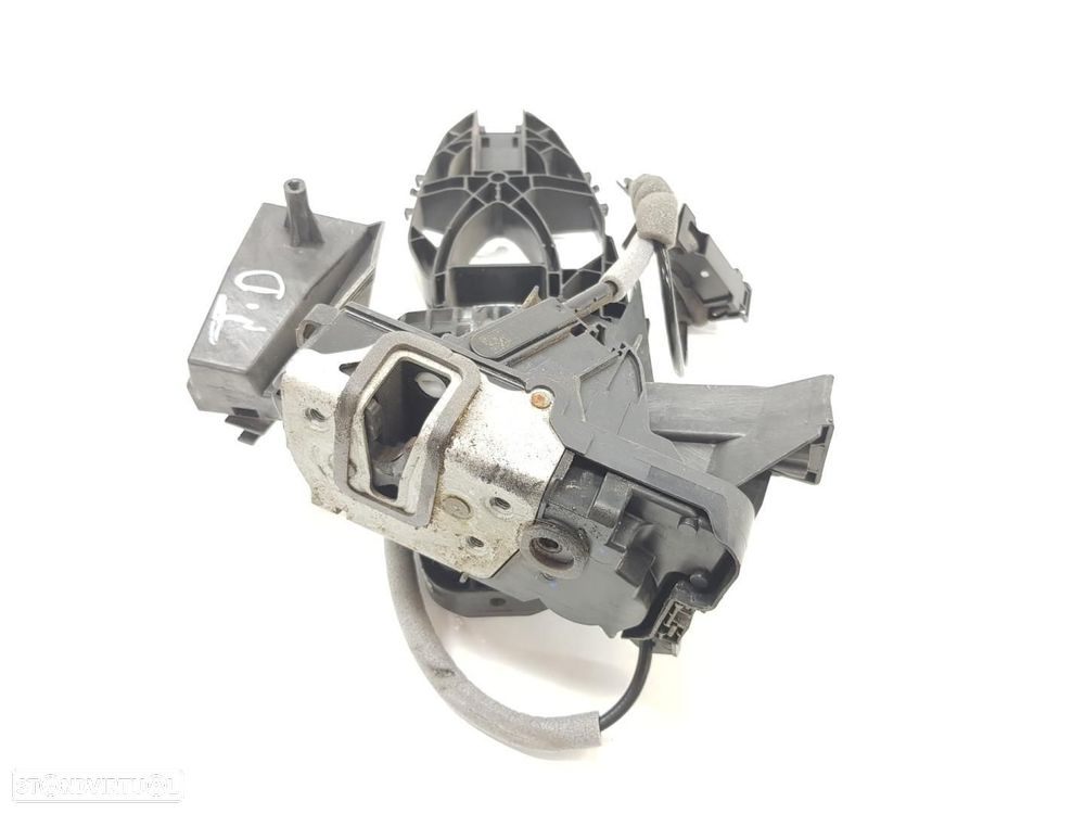FECHADURA PORTA TRASEIRA DIREITA FORD FIESTA CE1 - 1