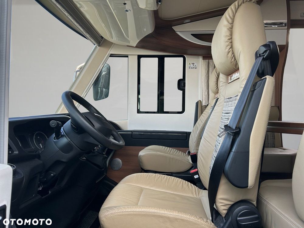 Carthago CHIC S-PLUS - 7