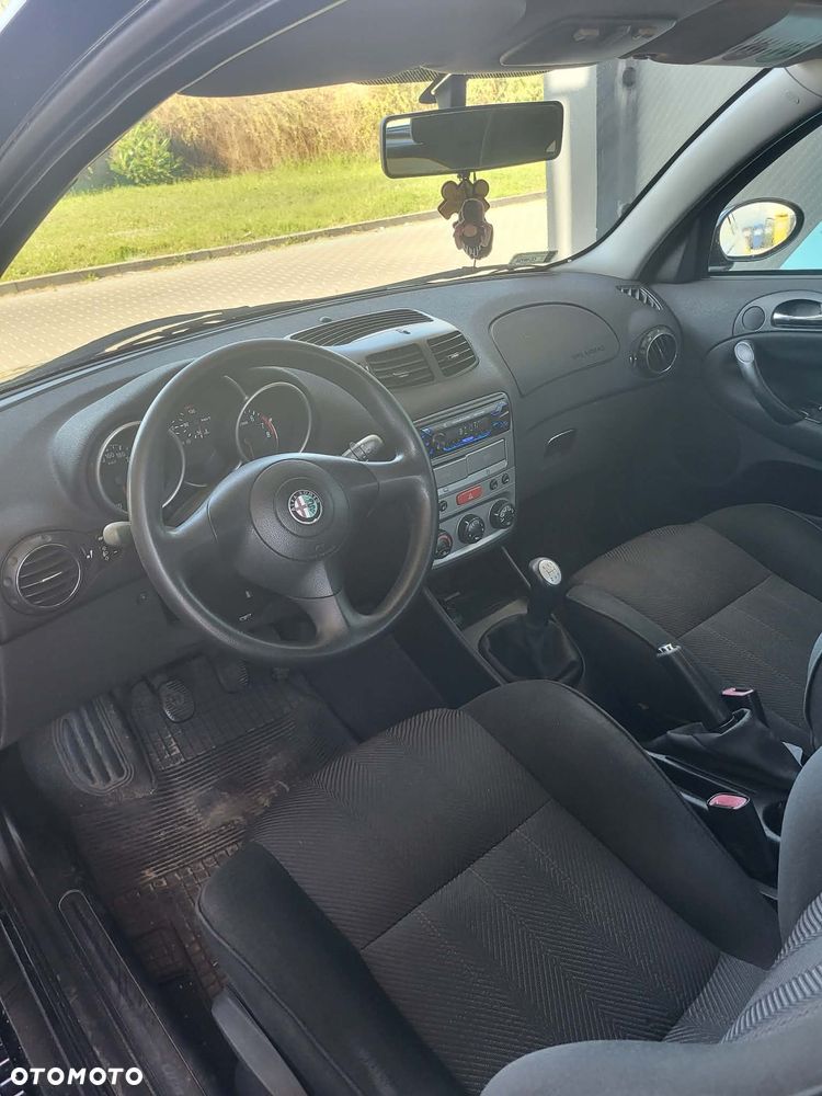 Alfa Romeo 147 1.6 Twin Spark 16V - 6