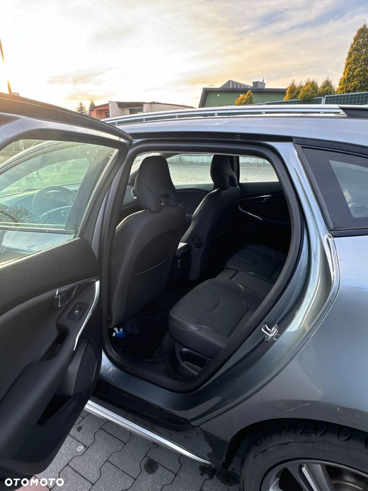 Volvo V40 Cross Country D3 Drive-E Momentum - 11