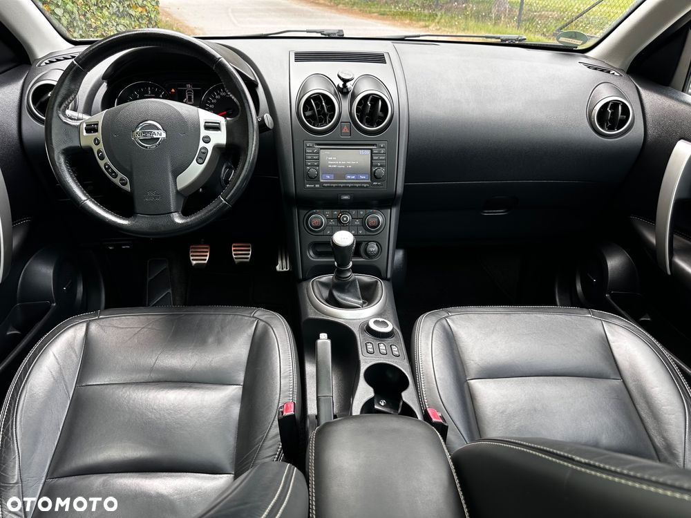 Nissan Qashqai 1.6 dCi 4 x 4 DPF Start/Stop tekna - 36