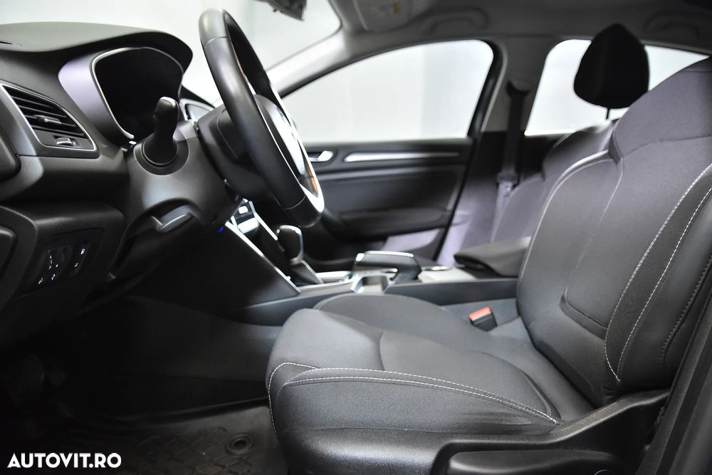 Renault Megane TCe 140 EDC GPF Intens - 11