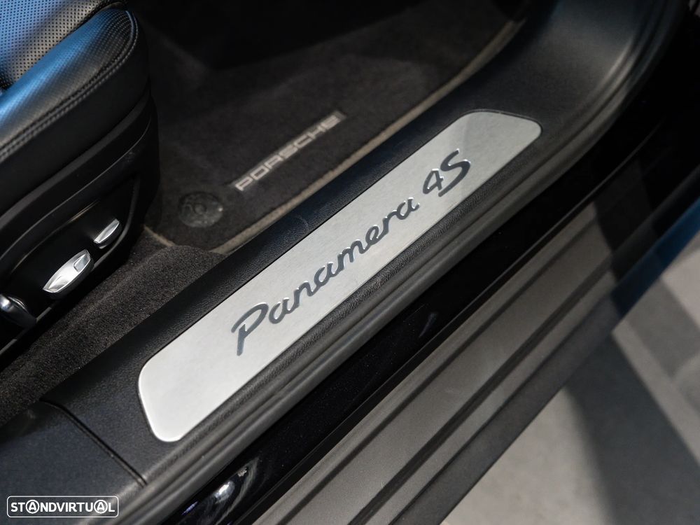 Porsche Panamera 4S E-Hybrid - 45