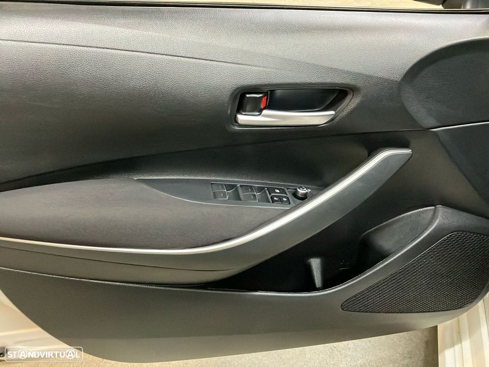 Toyota Corolla - 17