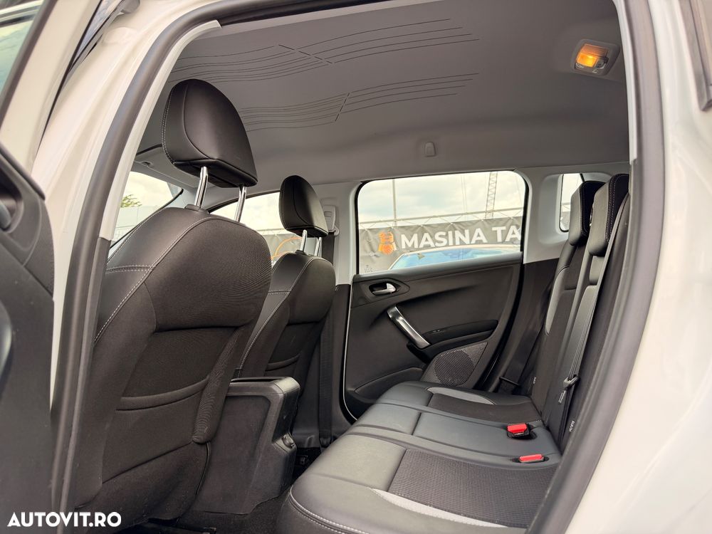 Peugeot 2008 PureTech 110 Stop&Start Allure - 8