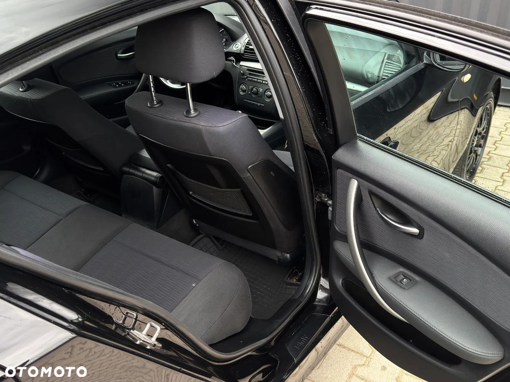 BMW Seria 1 - 17