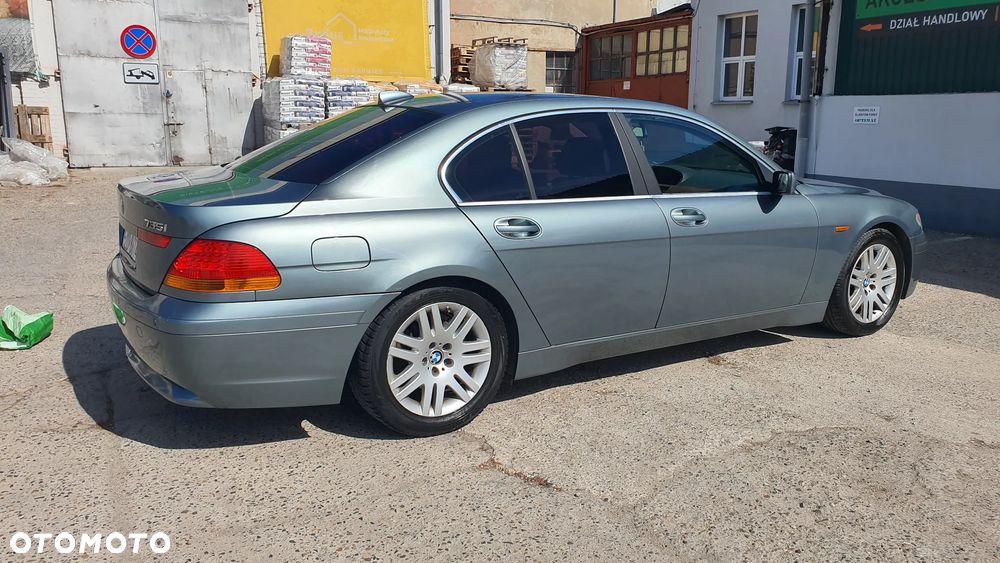 BMW Seria 7 735i - 16
