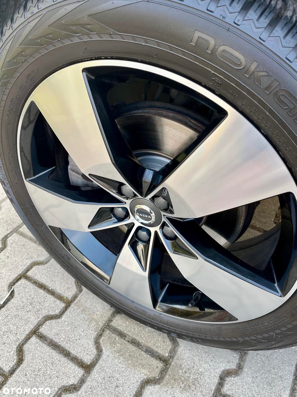 Volvo XC 40 B4 B AWD Momentum Pro - 5