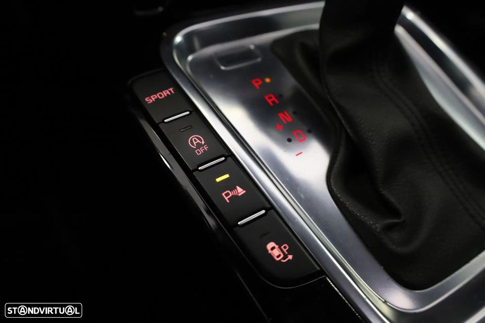 Kia Ceed 1.4 T-GDI TX+SRF 7DCT - 40