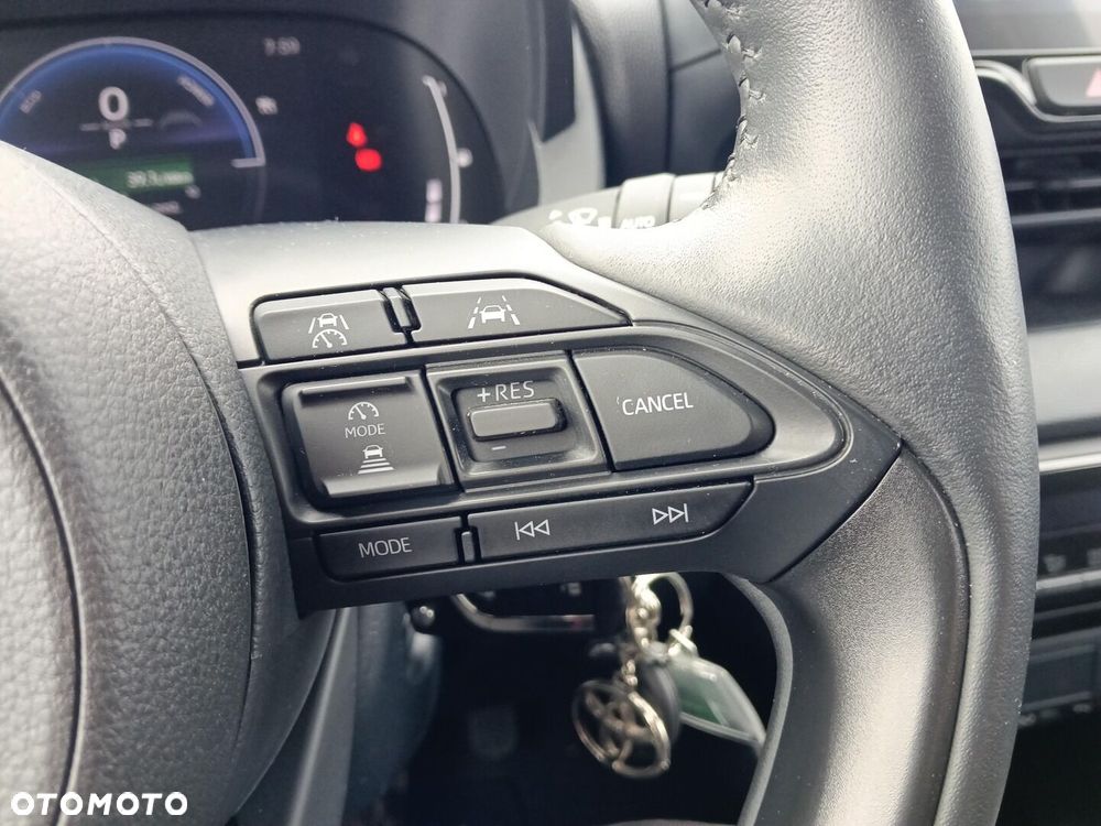 Toyota Yaris Hybrid 1.5 Style - 12