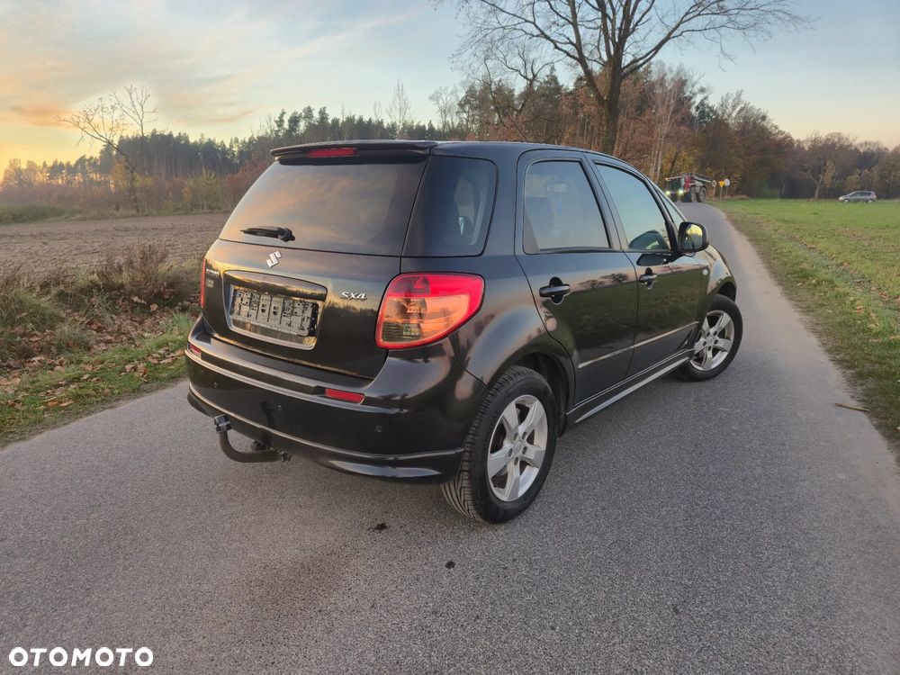 Suzuki SX4 1.6 Premium - 30