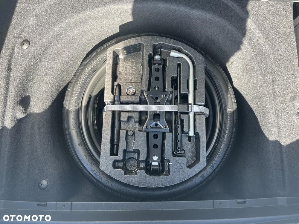 Volkswagen Passat Variant 2.0 TDI SCR Business DSG - 19