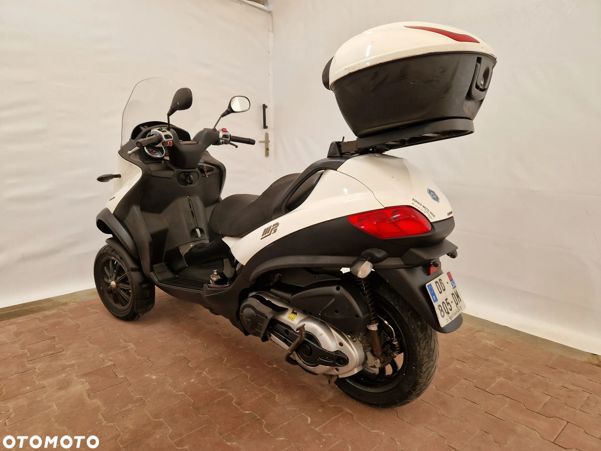 Piaggio MP-3 - 11