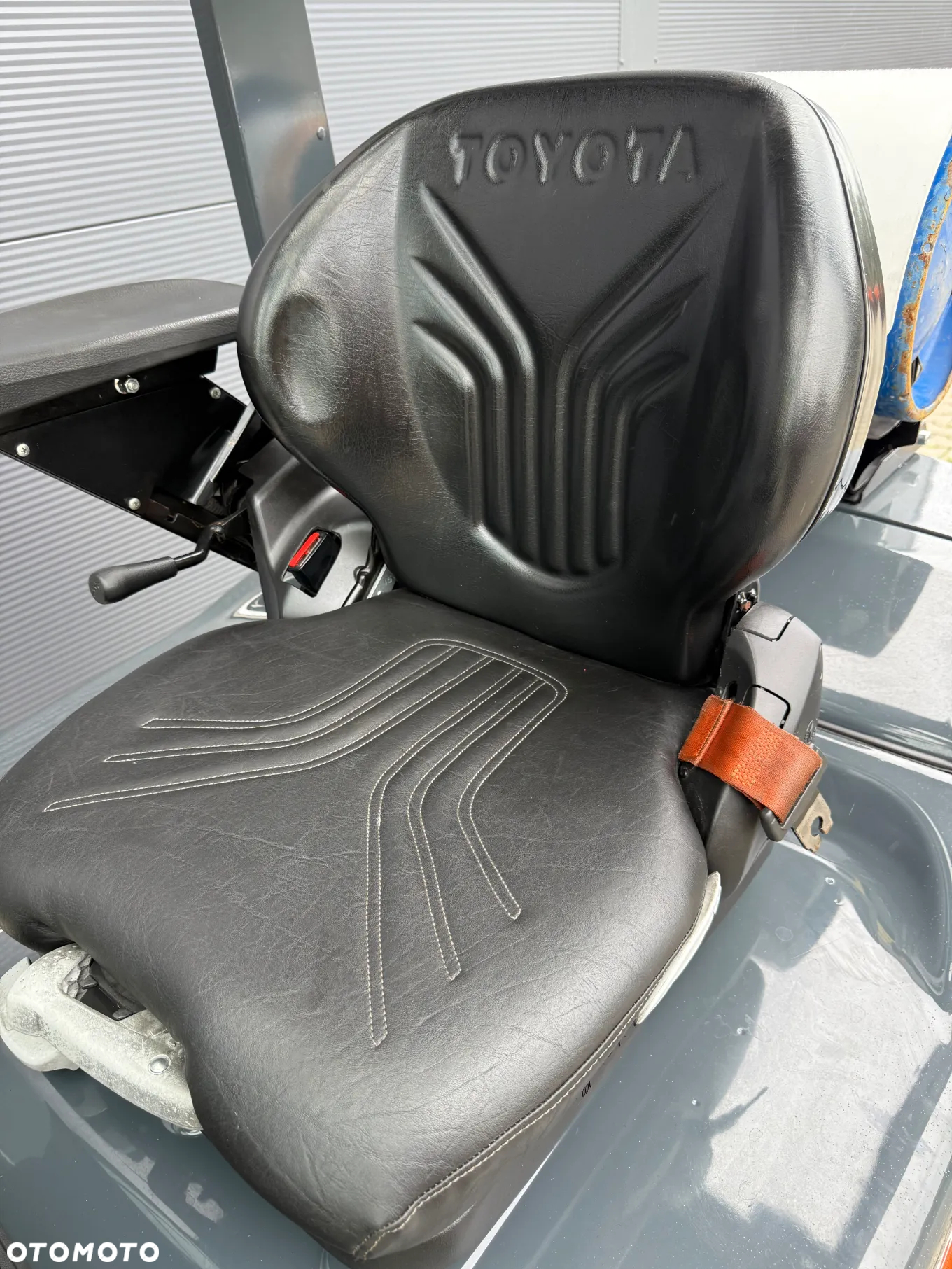 Toyota 02-8FGF18 - 8