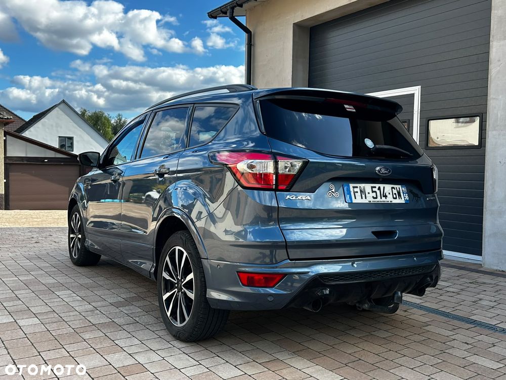 Ford Kuga 1.5 EcoBoost 2x4 ST-Line - 5