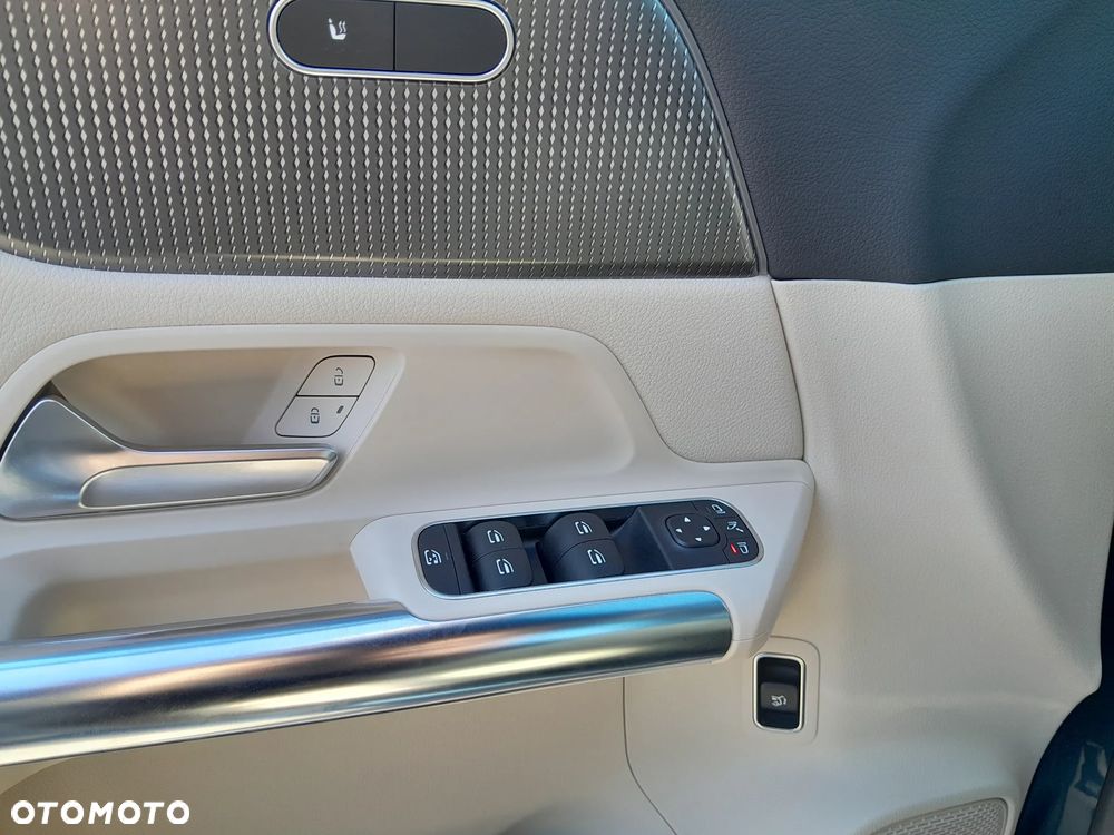 Mercedes-Benz GLA 200 Progressive - 15