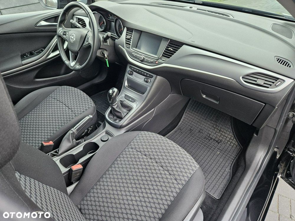 Opel Astra - 17