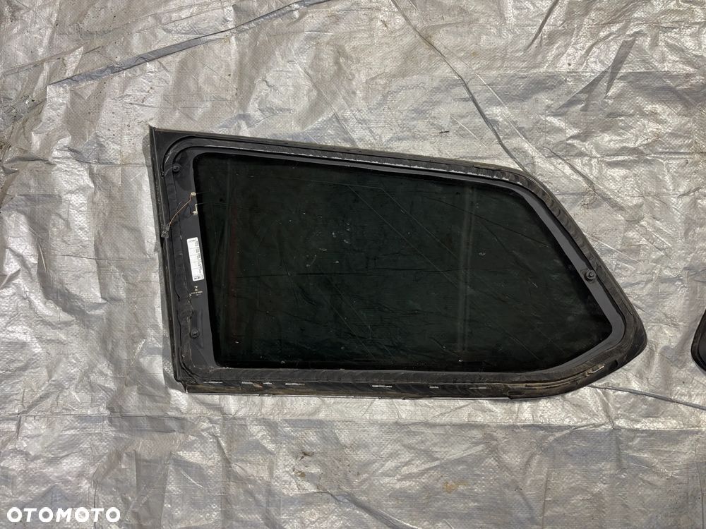 Vw Golf VII kombi  szyba karoseryjna tył prawa lewa 15r 3G9845298CF 3G9845297CF - 4