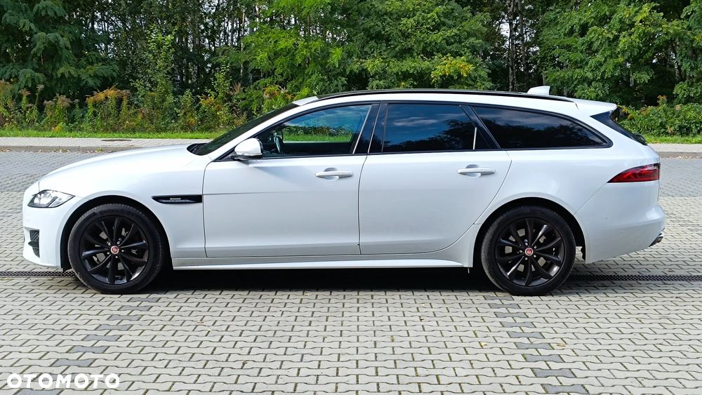 Jaguar XF 2.0 i4D R-Sport - 3