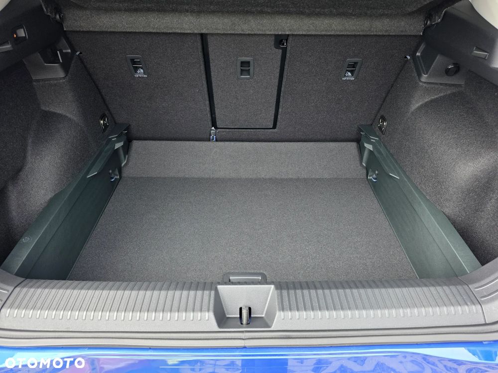 Volkswagen T-Roc 1.5 eTSI Life DSG - 24