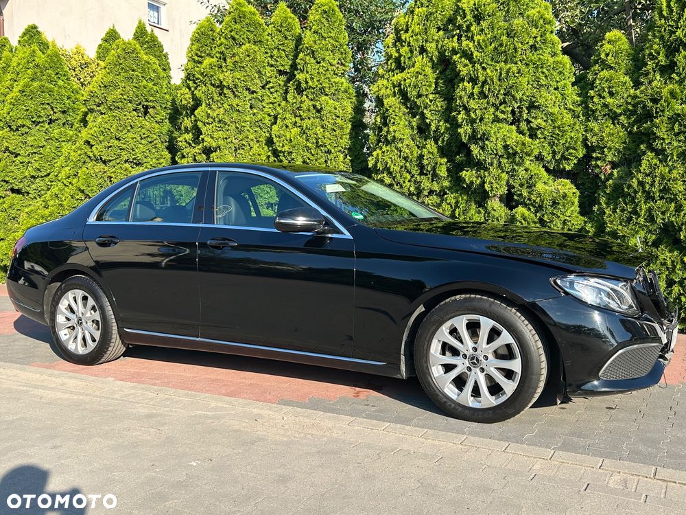 Mercedes-Benz Klasa E 220 d Avantgarde - 2