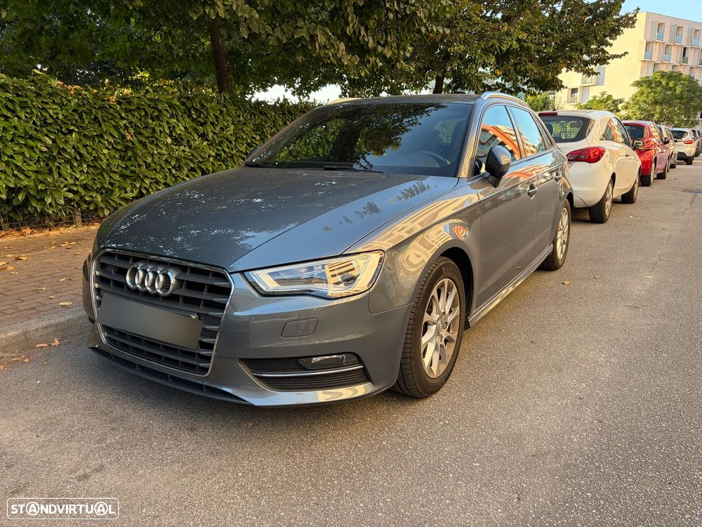 Audi A3 Sportback 1.6 TDI Attraction Ultra - 3