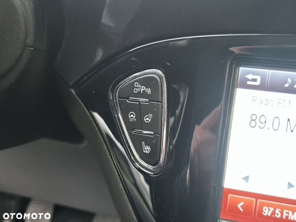 Opel Corsa - 17