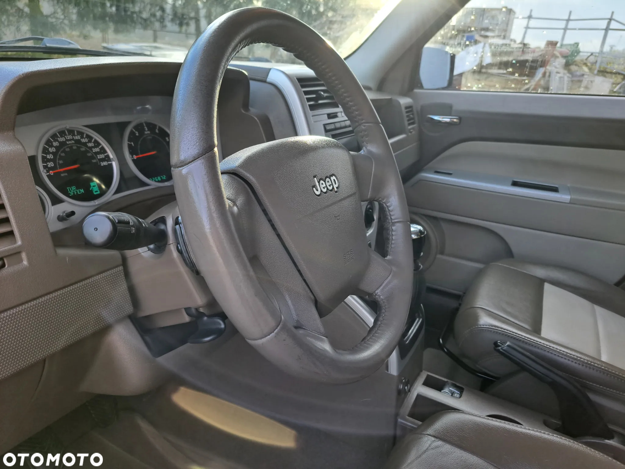 Jeep Patriot - 11