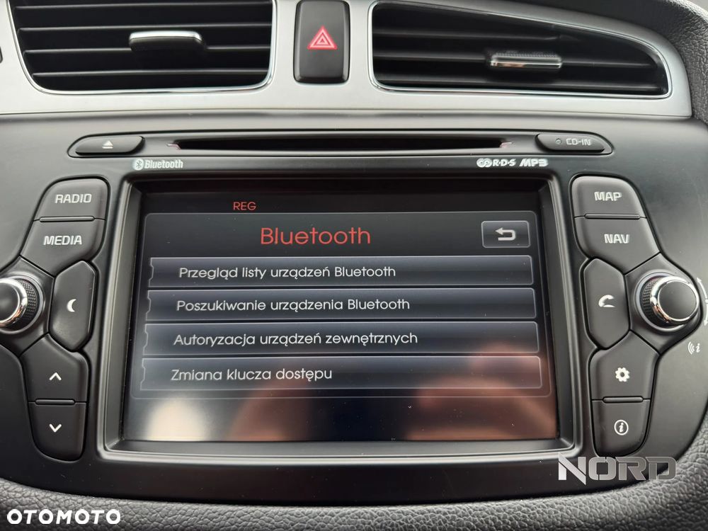 Kia Ceed 1.4 L - 25