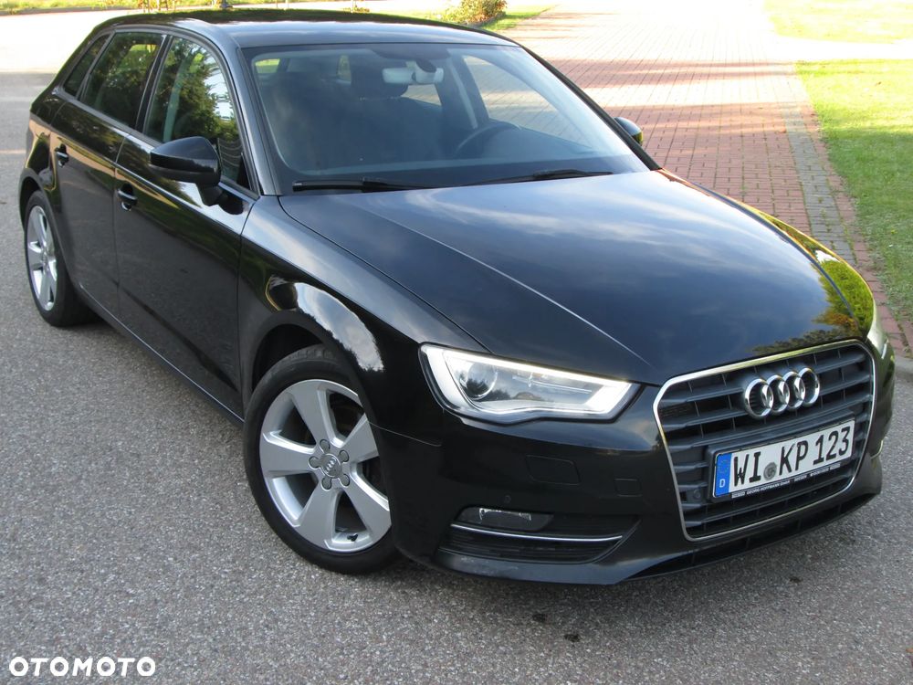 Audi A3 Sportback - 1
