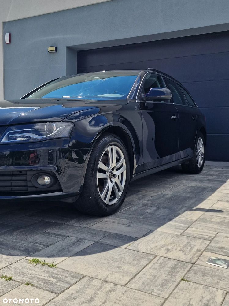 Audi A4 Avant - 4