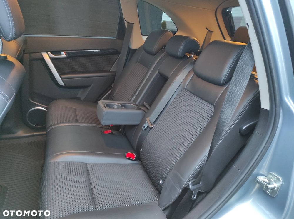 Chevrolet Captiva 2.4 2WD Travel Edition - 25