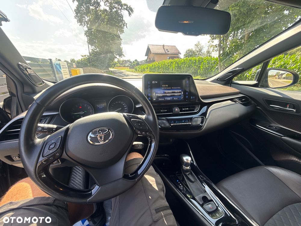 Toyota C-HR 1.2 T Premium CVT 4x4 - 6