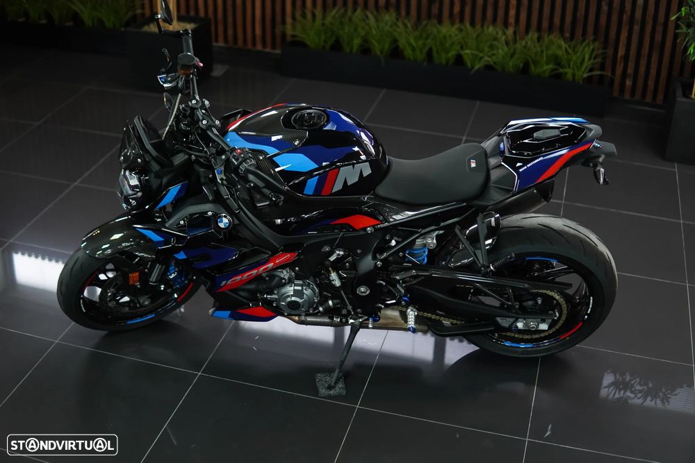 BMW M 1000 R M MOTORSPORT - 17