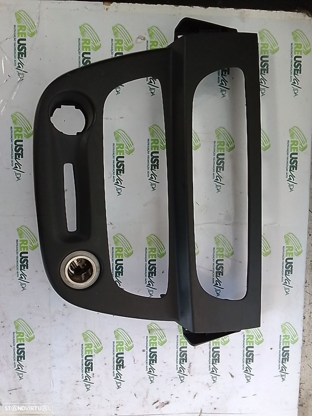 Aro Embelezador Do Comando Climatização Renault Megane Iii Hatchback ( - 1