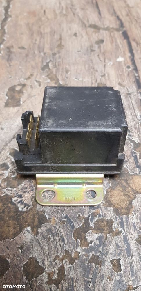 Sterownik świec żarowych Nissan Datsun Pickup 720 Urvan E23  11067-G7000 - 5