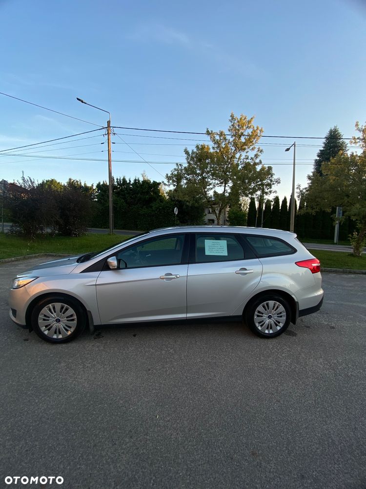 Ford Focus - 25