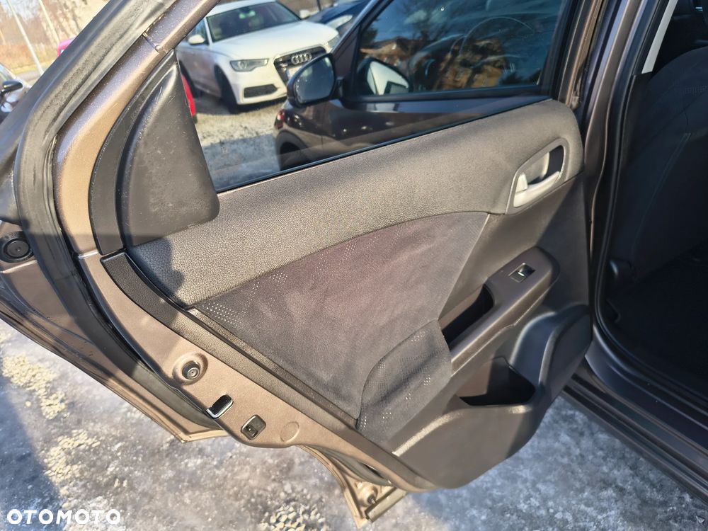 Honda Civic 1.8 i-VTEC Lifestyle - 23