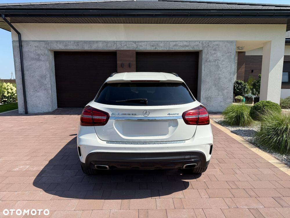 Mercedes-Benz GLA 220 4-Matic AMG Line - 5