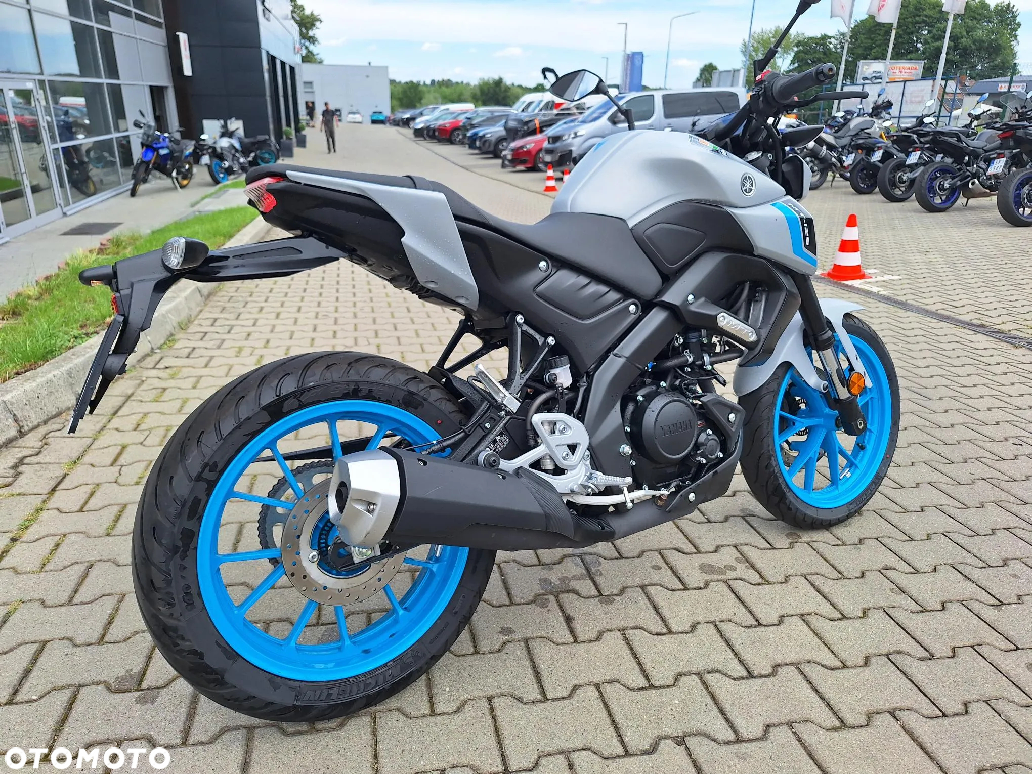 Yamaha MT - 6